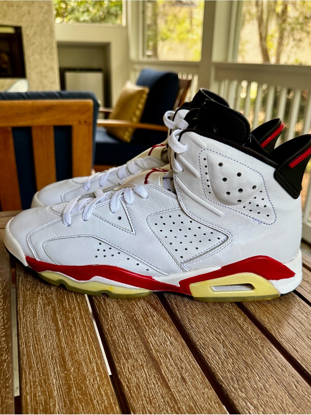 Jordan 6 Bulls. Size 10. No box.